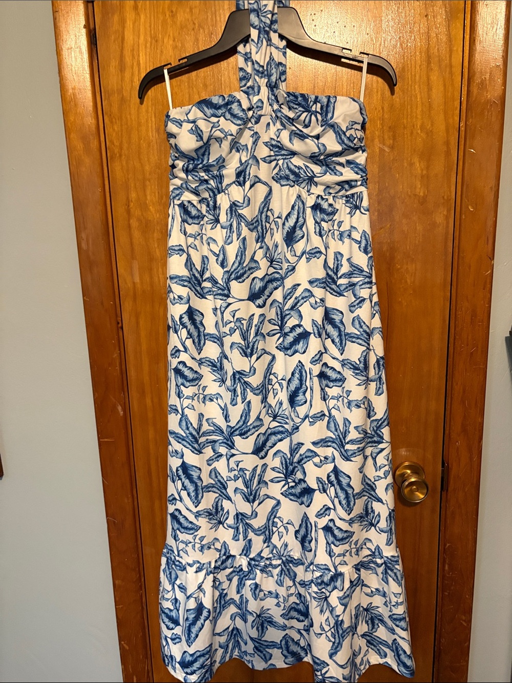 NWOT Grace Karin Blue and White Floral Halter Maxi Dress